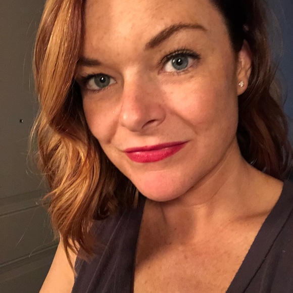 Meet your Posher, Kristen - Picture 2 of 2